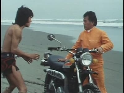 Kamen Rider Season 4 :Episode 3  The Strong, Naked, Fast Guy!