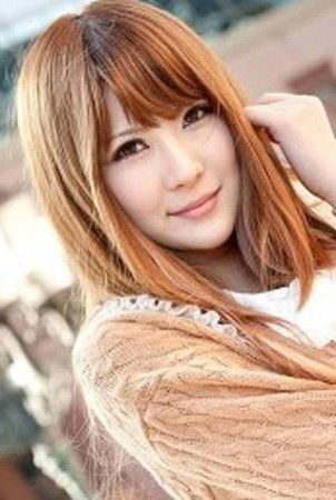 et billede af Nishina Momoka