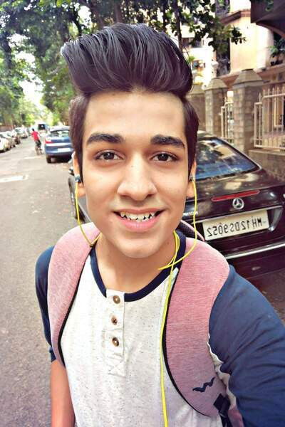 et billede af Ayushmaan Saxena