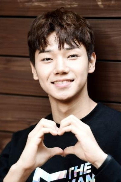 et billede af Kang Tae Woo