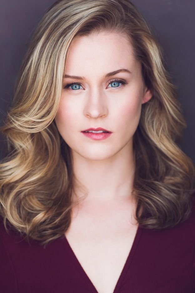 et billede af Olivia Howell