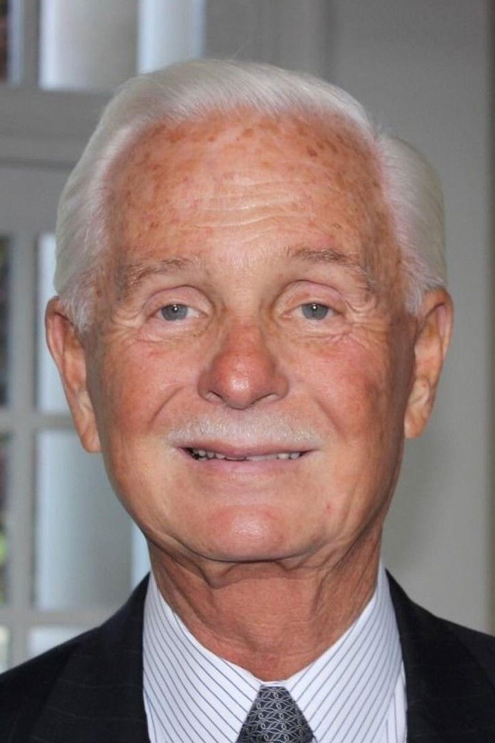 et billede af Tom Clark