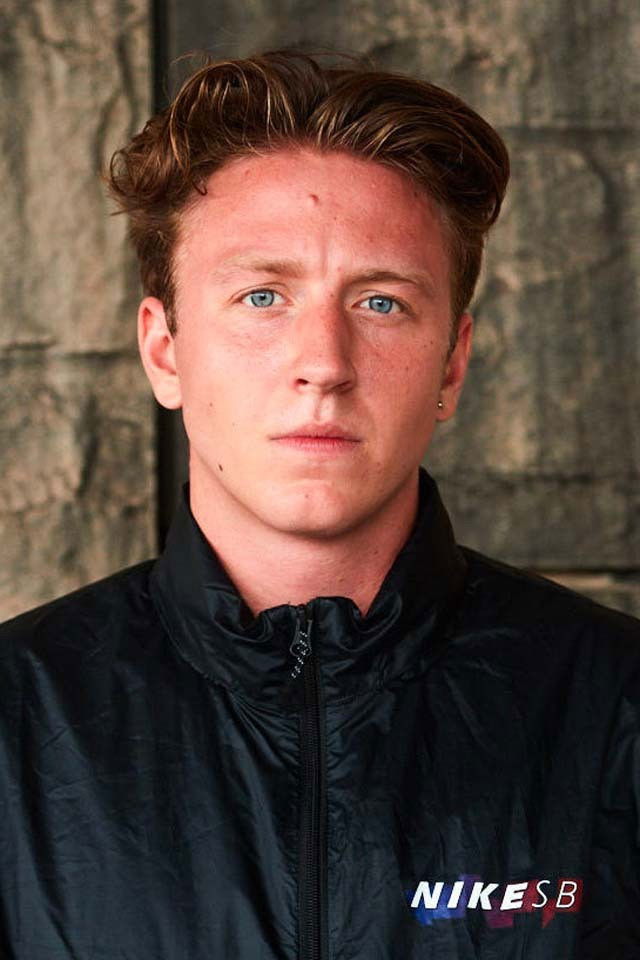 et billede af Casper Brooker