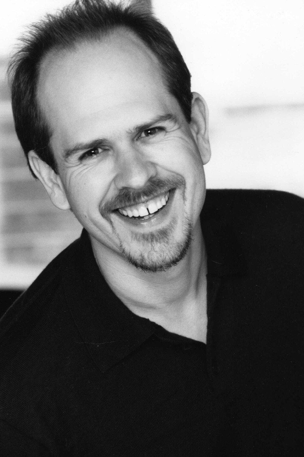 et billede af Josh Stolberg