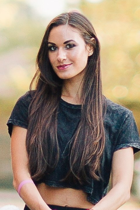 et billede af Aly Mang