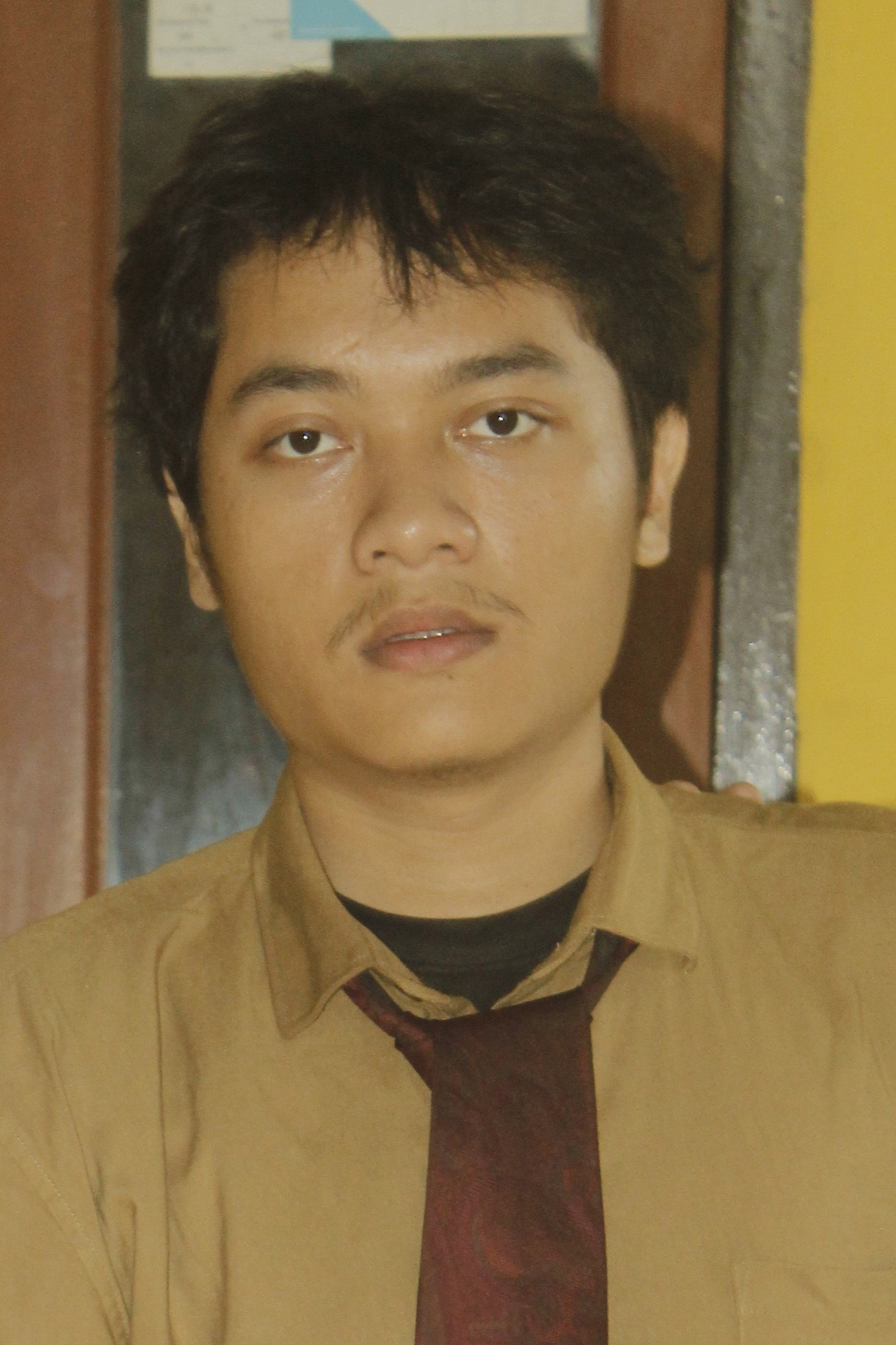 Malky Chatteleo's picture in the cast