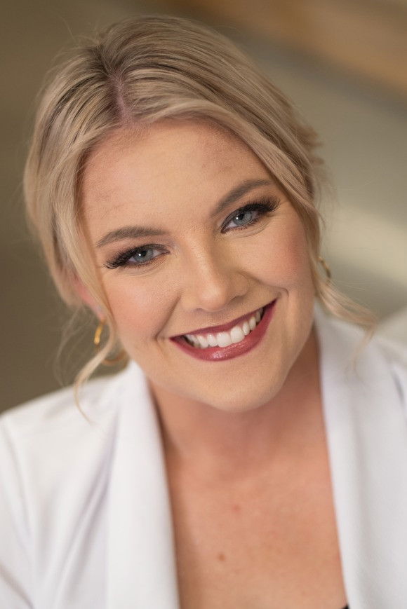 et billede af Hillary Cauthen