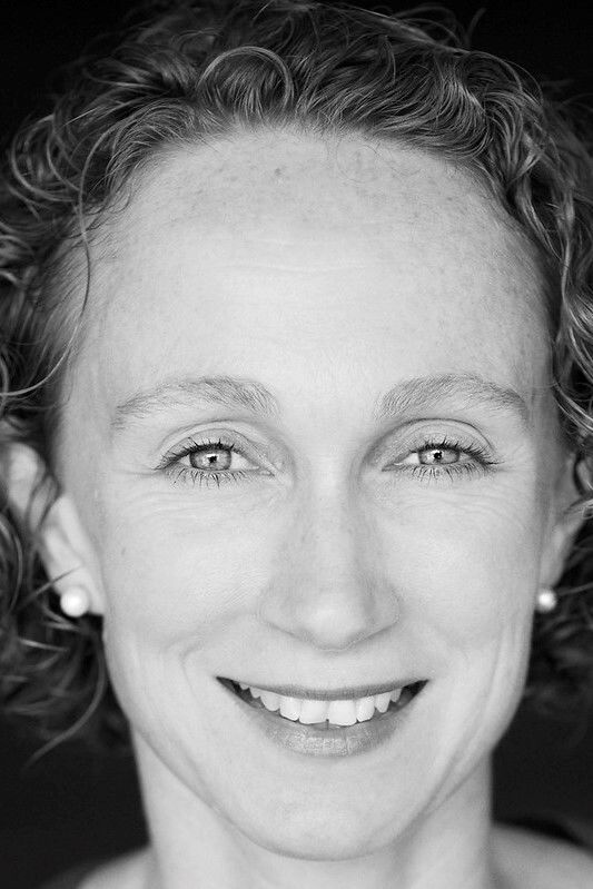 et billede af Deirdre Chapman