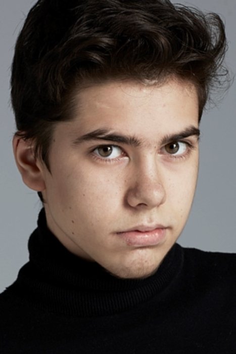 et billede af Okan Tangücü