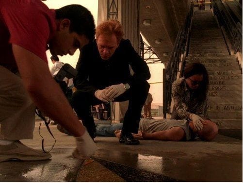CSI: Miami - Season 1 Episode 15 : Muerta andante (2012)