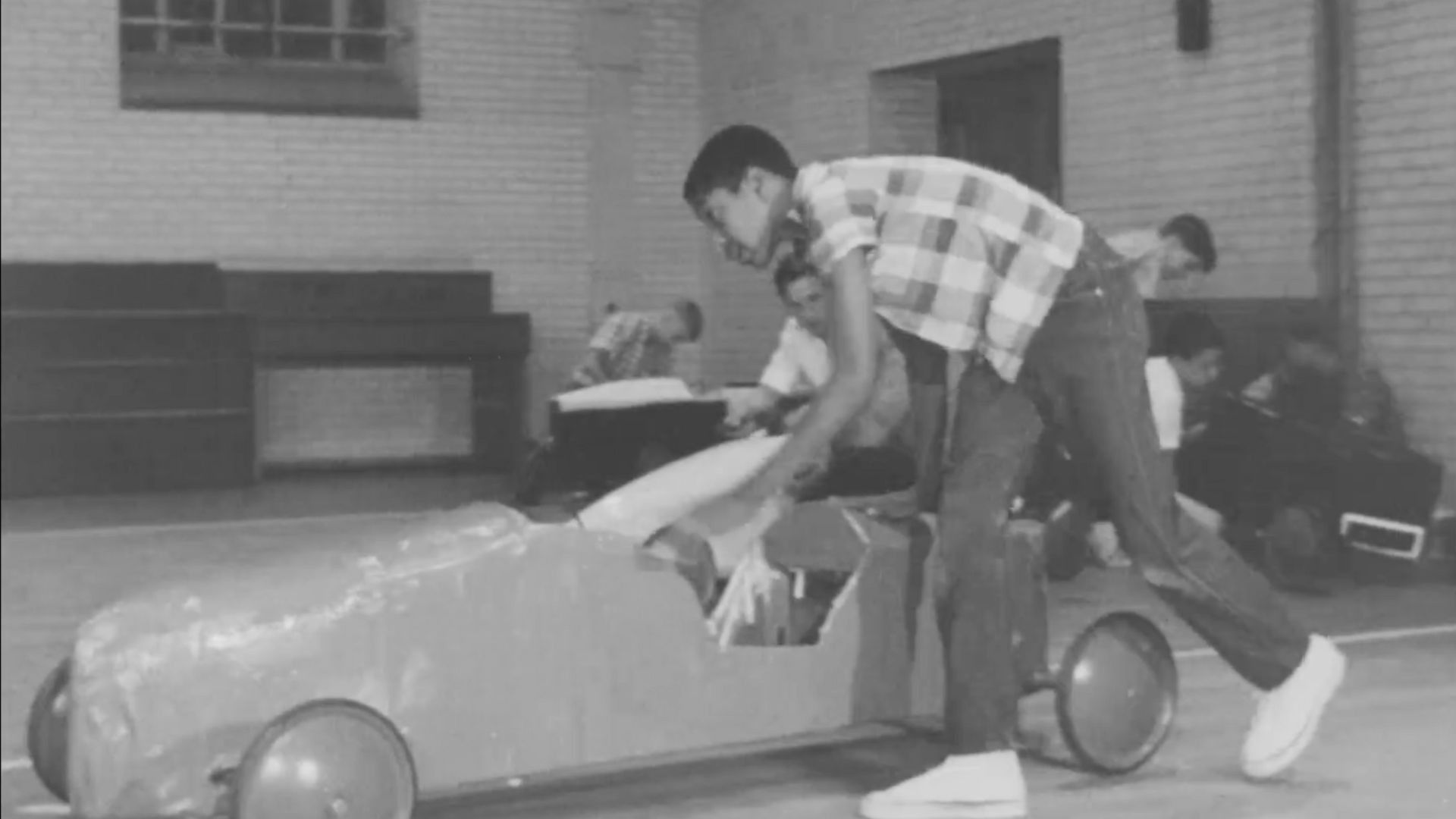 Imagem do Filme The Draggin' Wagon