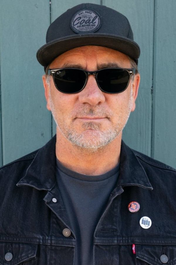 Jim Lindberg's picture in the cast