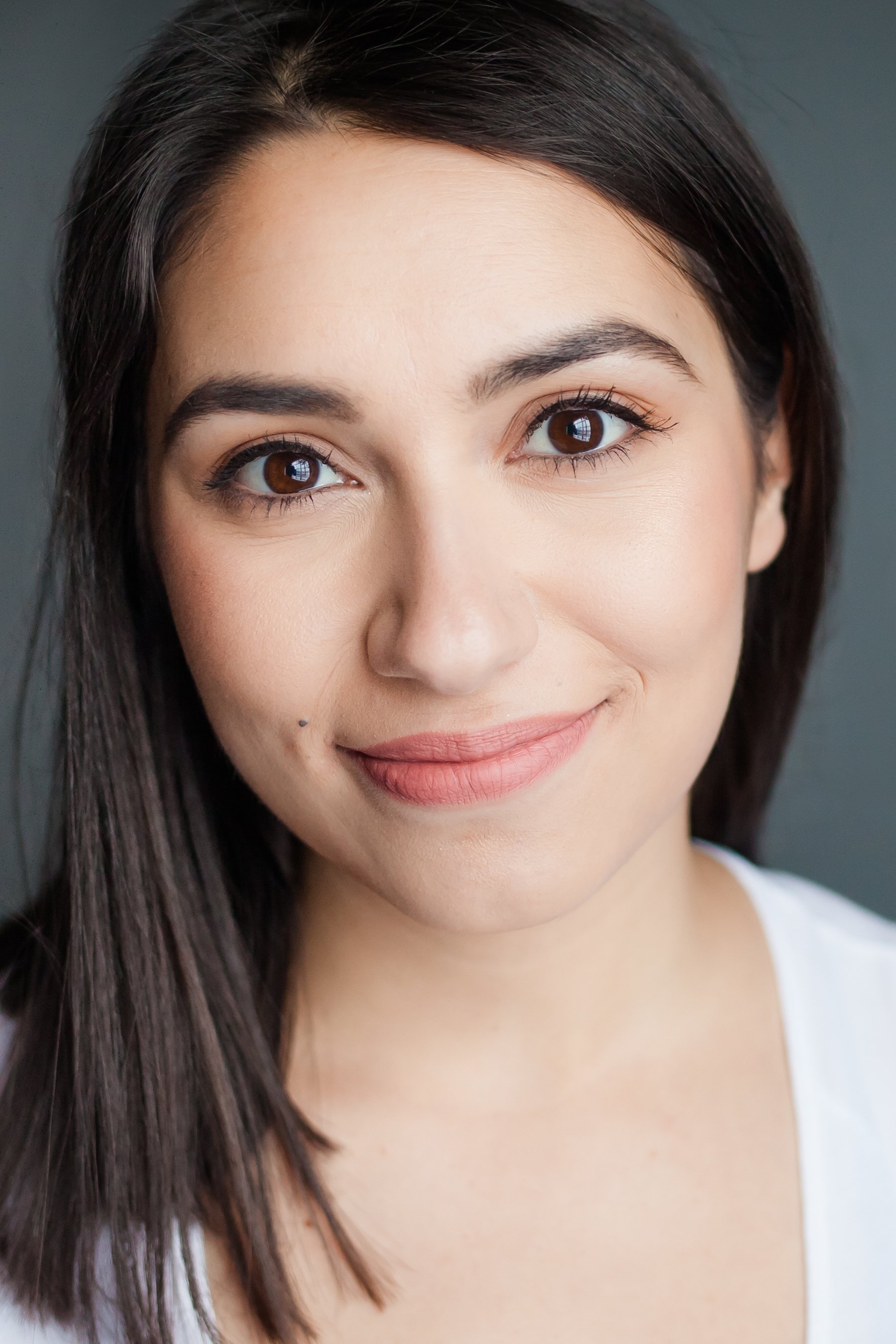 et billede af Shadee Vossoughi