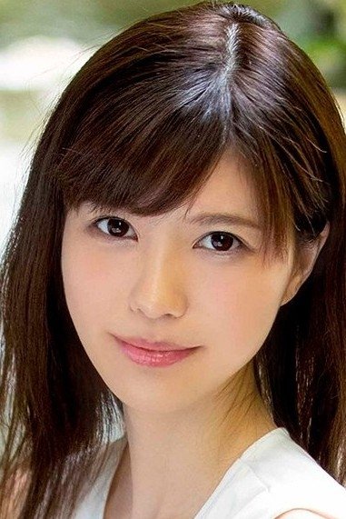 藍芽みずき(Mizuki Aiga,蓝芽瑞季)