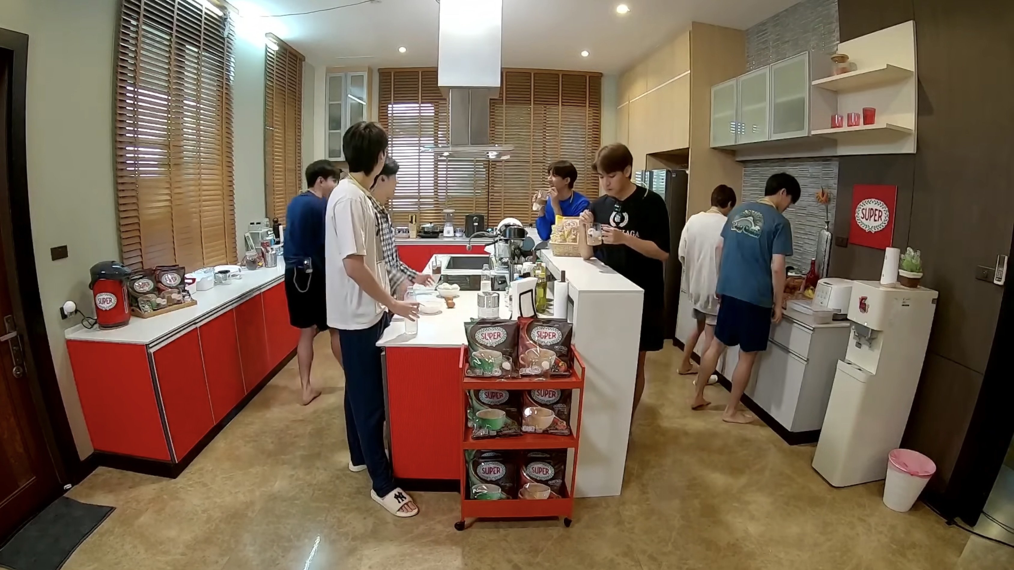 SAFE HOUSE บ้านลับ จับ LIVE - Épisode 5