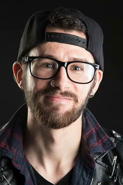 et billede af Travis Douglas