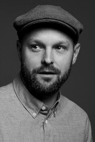 et billede af Damien Hope