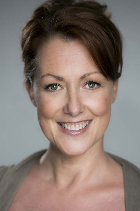 et billede af Joanne Heywood