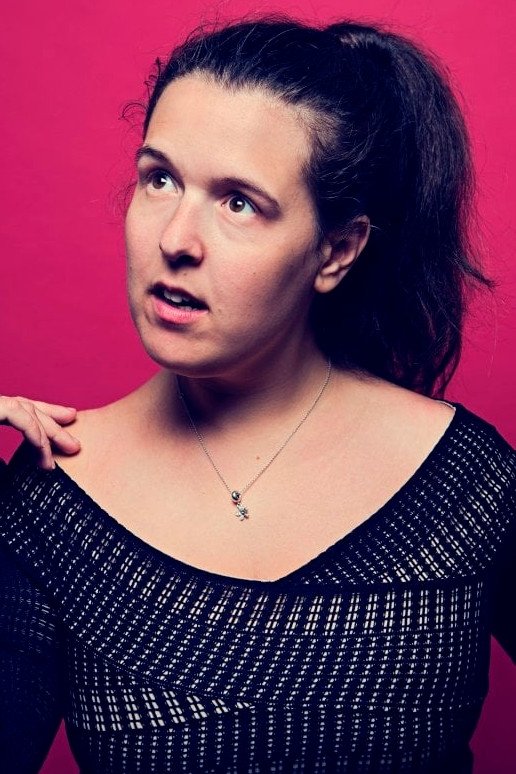 et billede af Rosie Jones