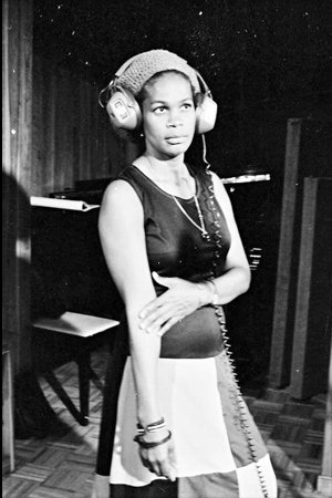 et billede af Judy Mowatt