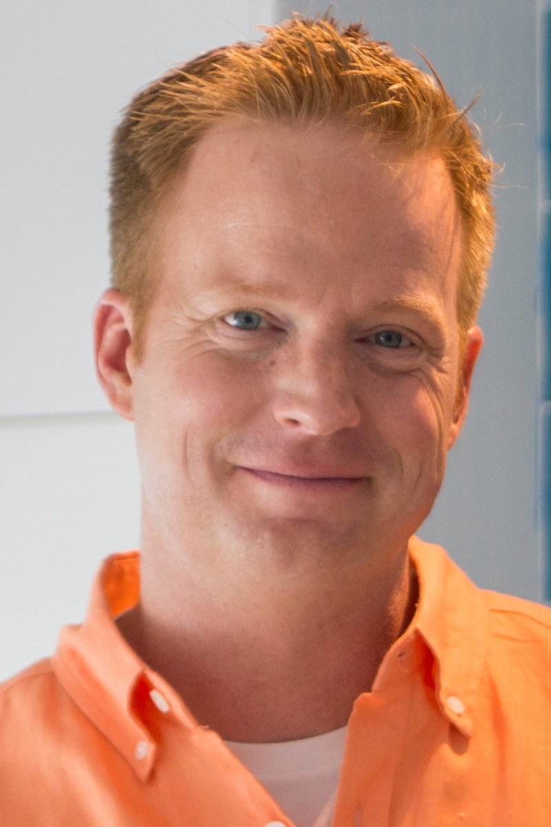 Eric Bennett's picture in the cast