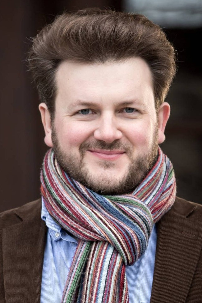 et billede af James Rutherford