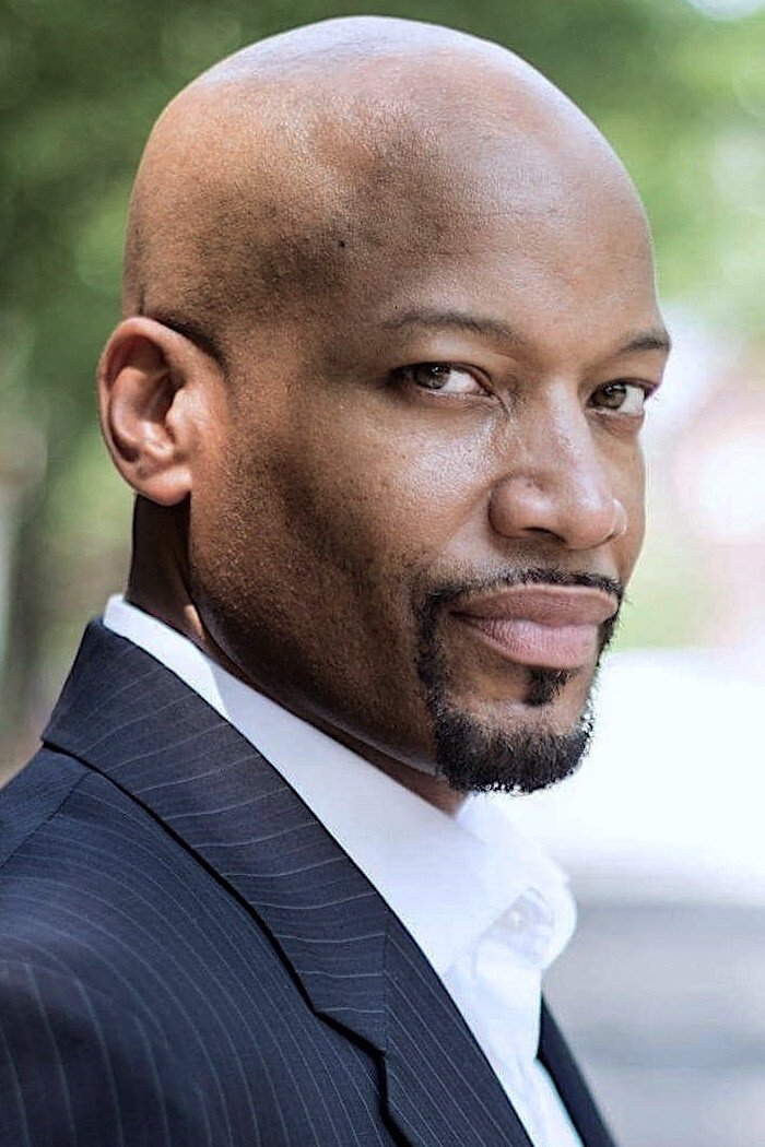 et billede af Erik McKay