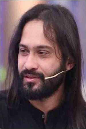 Waqar Zaka's picture in the cast