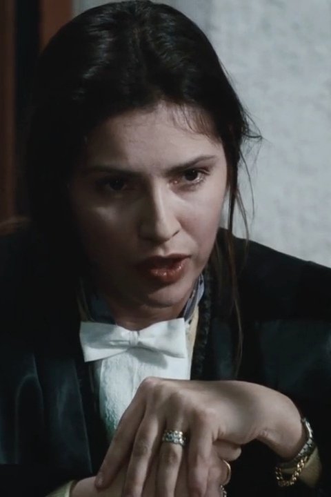 Eurilla del Bono as Marthy