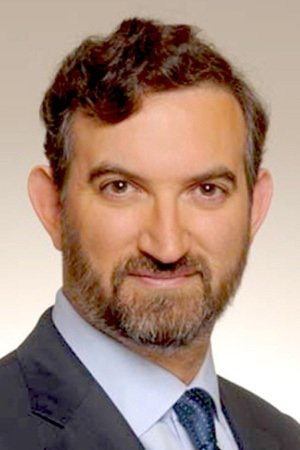 et billede af Adrian Dearnell