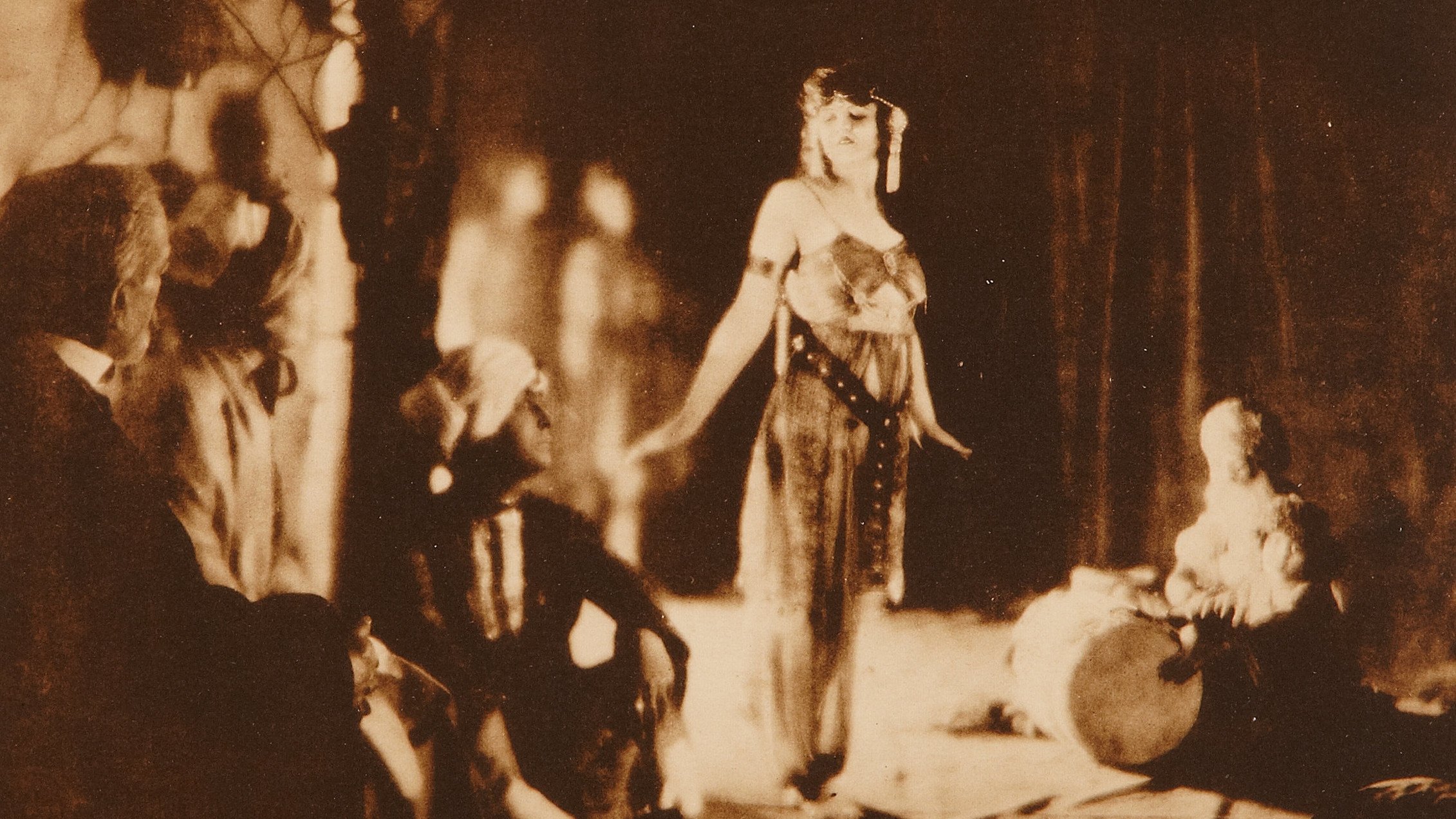 The Sleep of Cyma Roget (1920)
