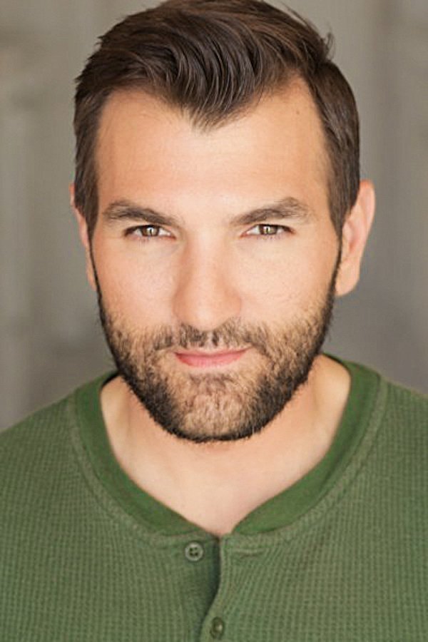 et billede af Joe Sobalo Jr.