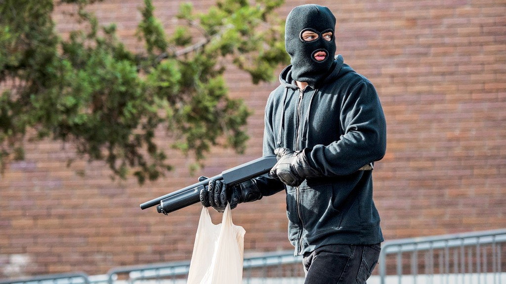 How to Rob a Bank S01E02 backdrop