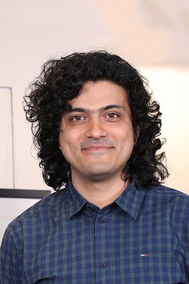 Hardik Mehta backdrop