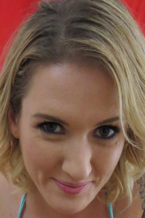 et billede af Reagan Lush