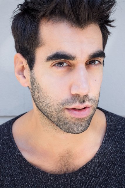 et billede af Murat Dikenci