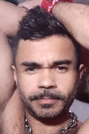 et billede af Clayton Torres