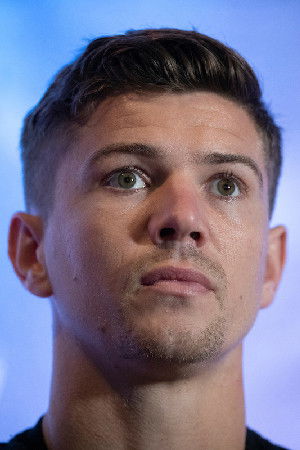et billede af Luke Campbell