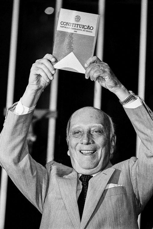 et billede af Ulysses Guimarães