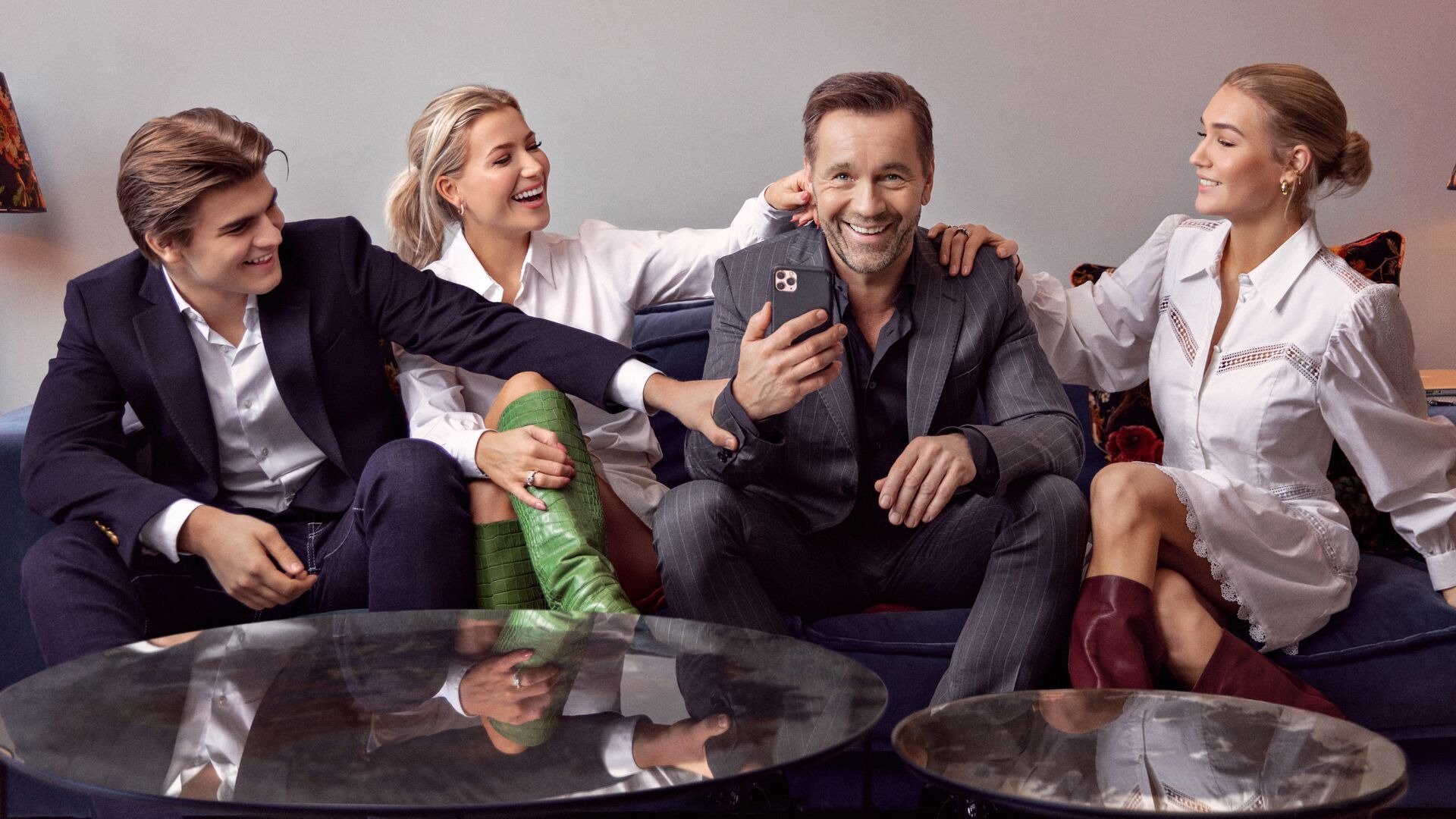 Alle elsker David Background