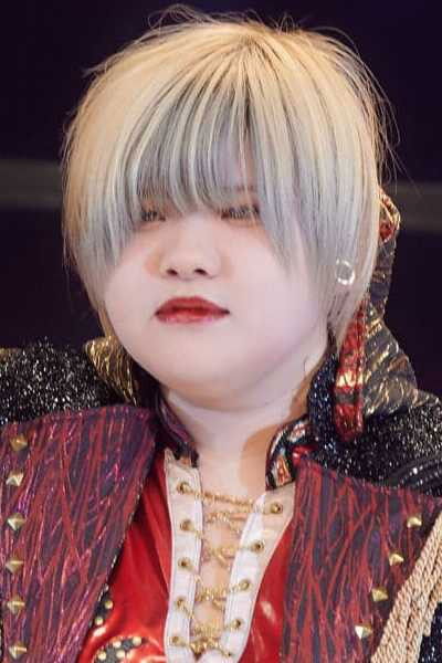 et billede af Hiragi Kurumi