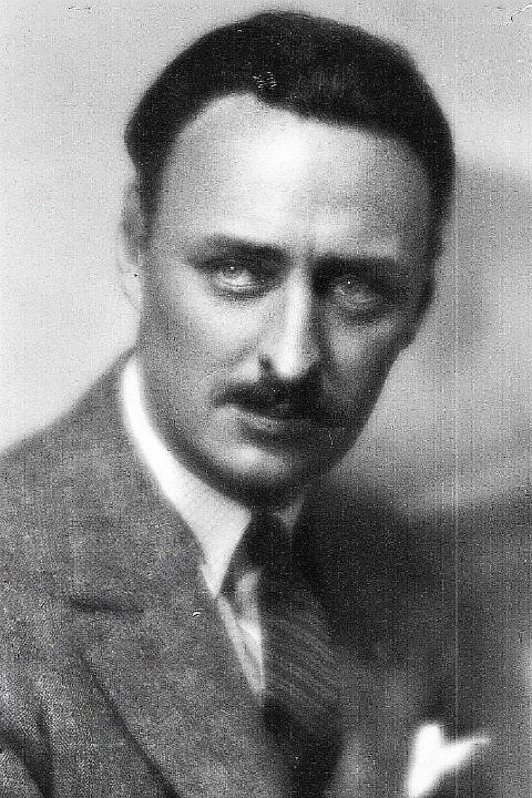 et billede af James Pier Mason