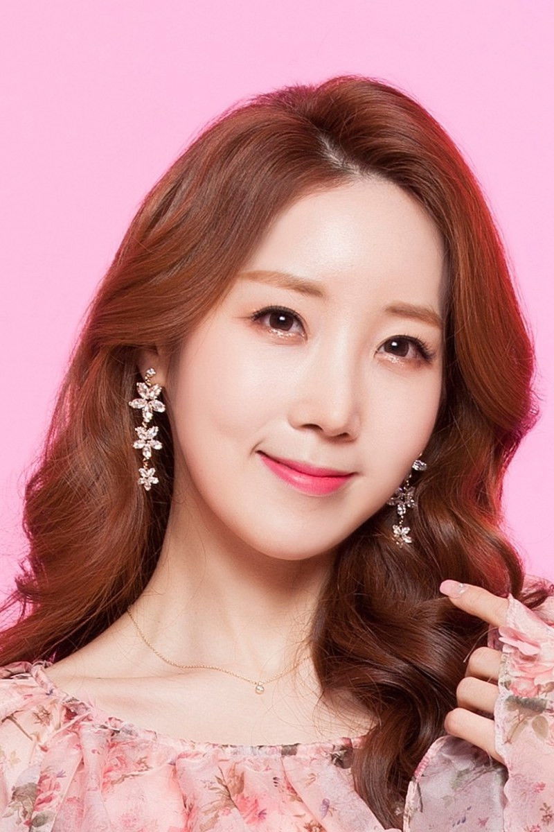 et billede af Kang Seung-hee