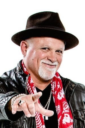 et billede af Derek St. Holmes