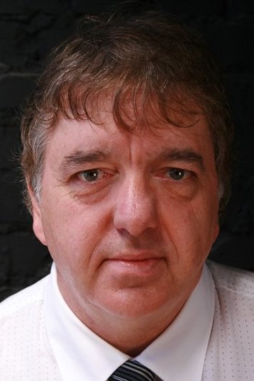 et billede af Paul J. Dove