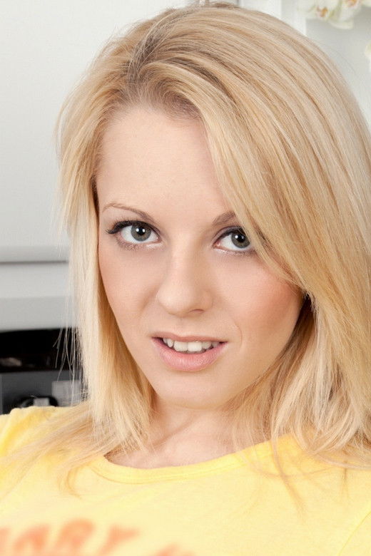 et billede af April Paisley