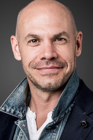 et billede af Maxim Martin