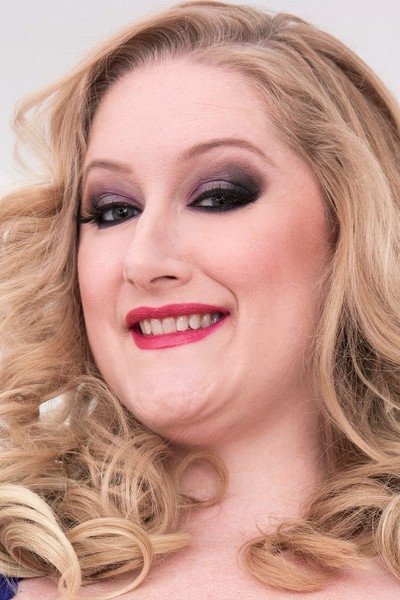 et billede af Reyna Mae