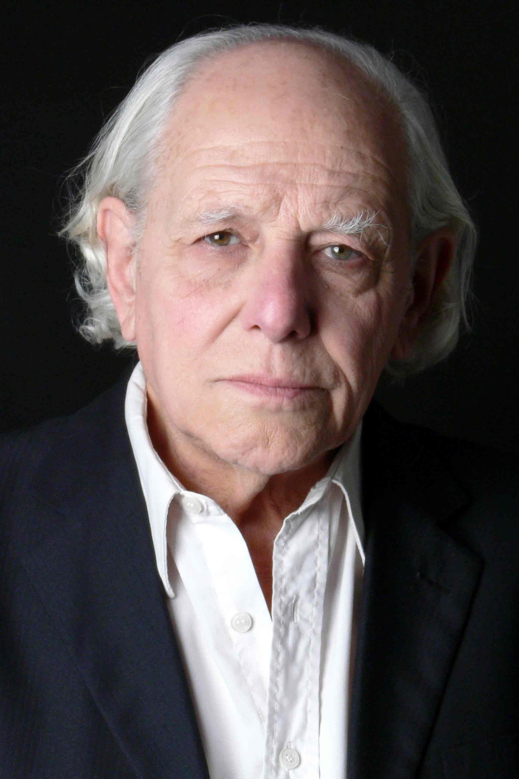 Horacio Games's picture in the cast