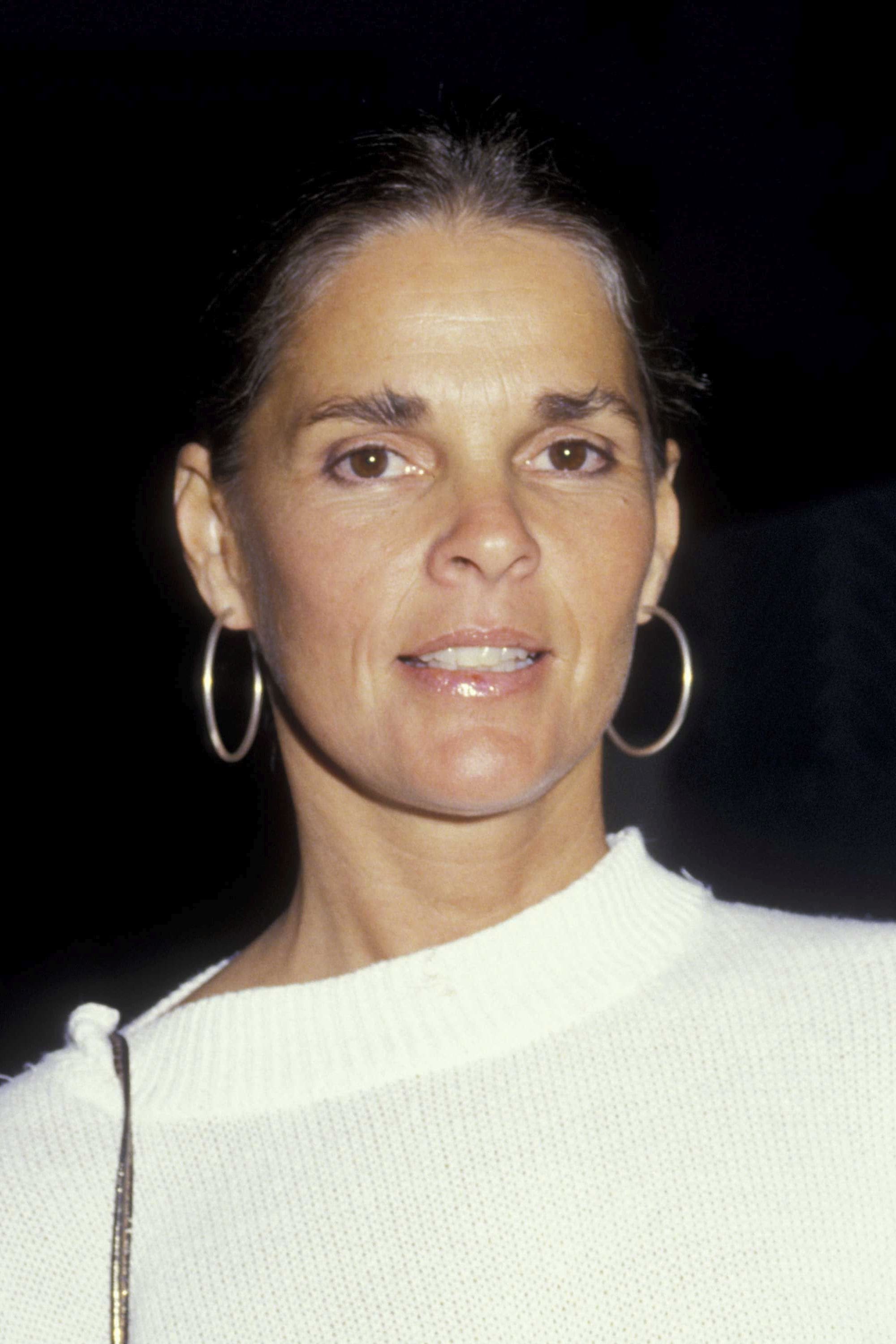 Ali MacGraw - Profile Images — The Movie Database (TMDb)